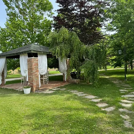 Ca' Degli Orsi Bed & Breakfast *