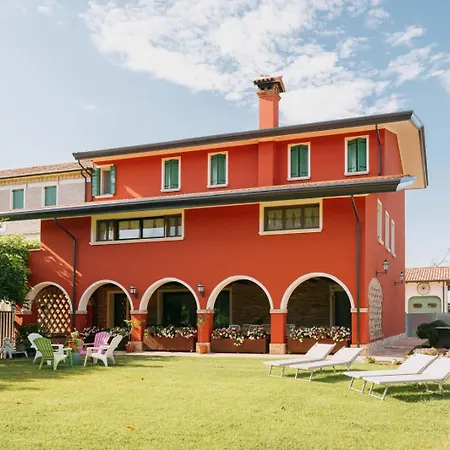 Ca' Degli Orsi Bed & Breakfast 3*